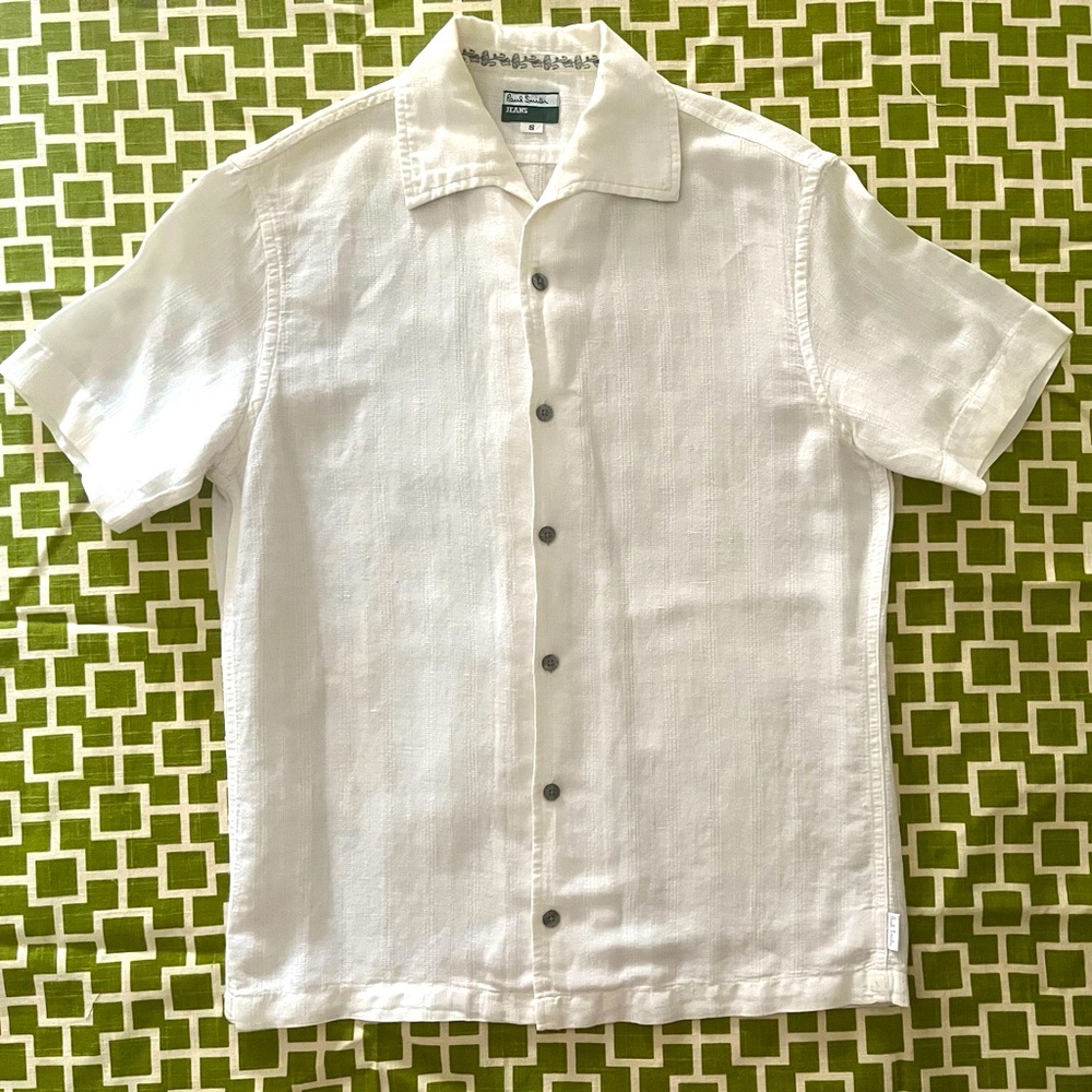 Paul Smith Linen short sleeved shirt in white. Men’s small.